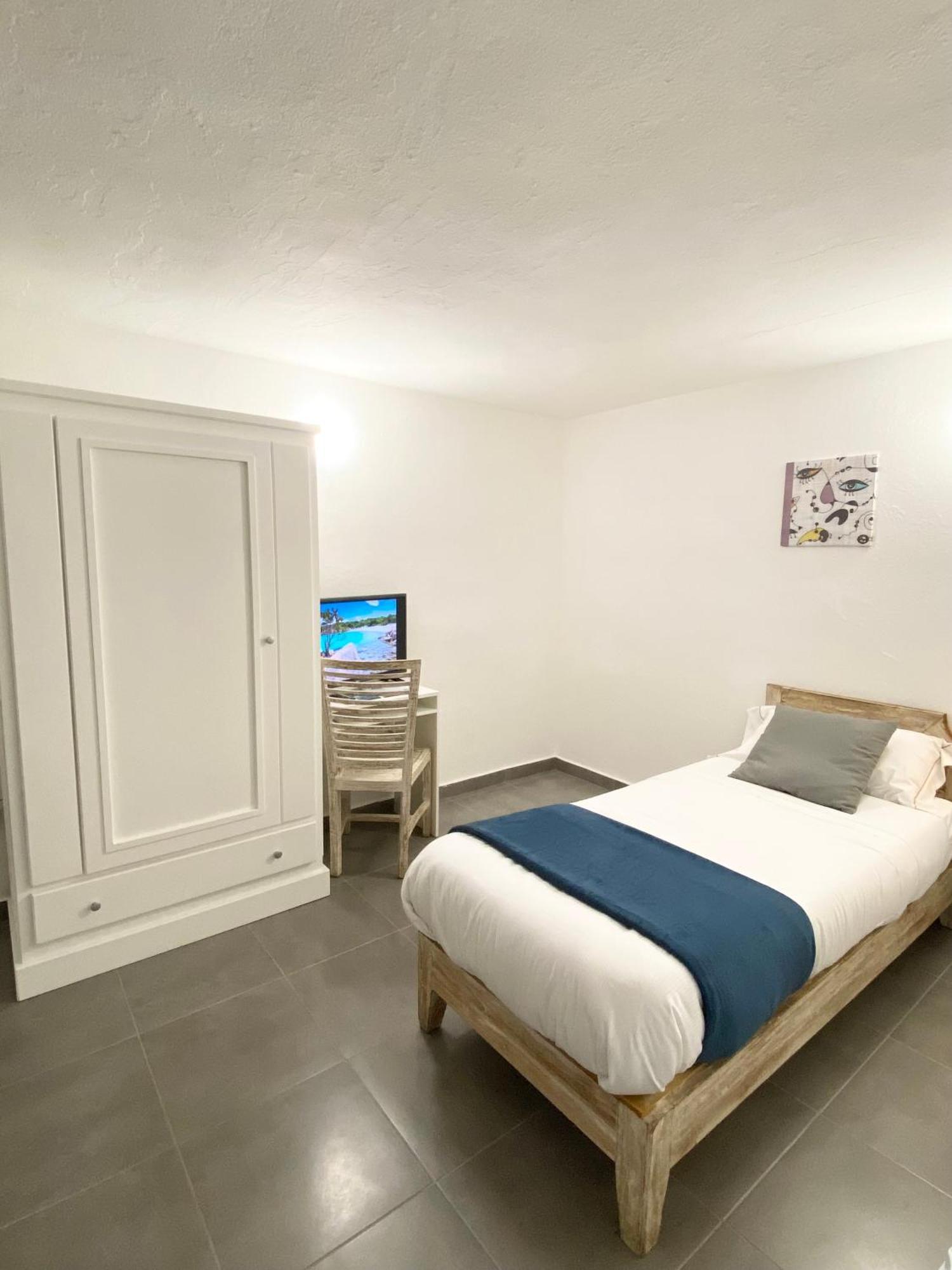 Cala Reale Rooms Marinella Marinella  Buitenkant foto