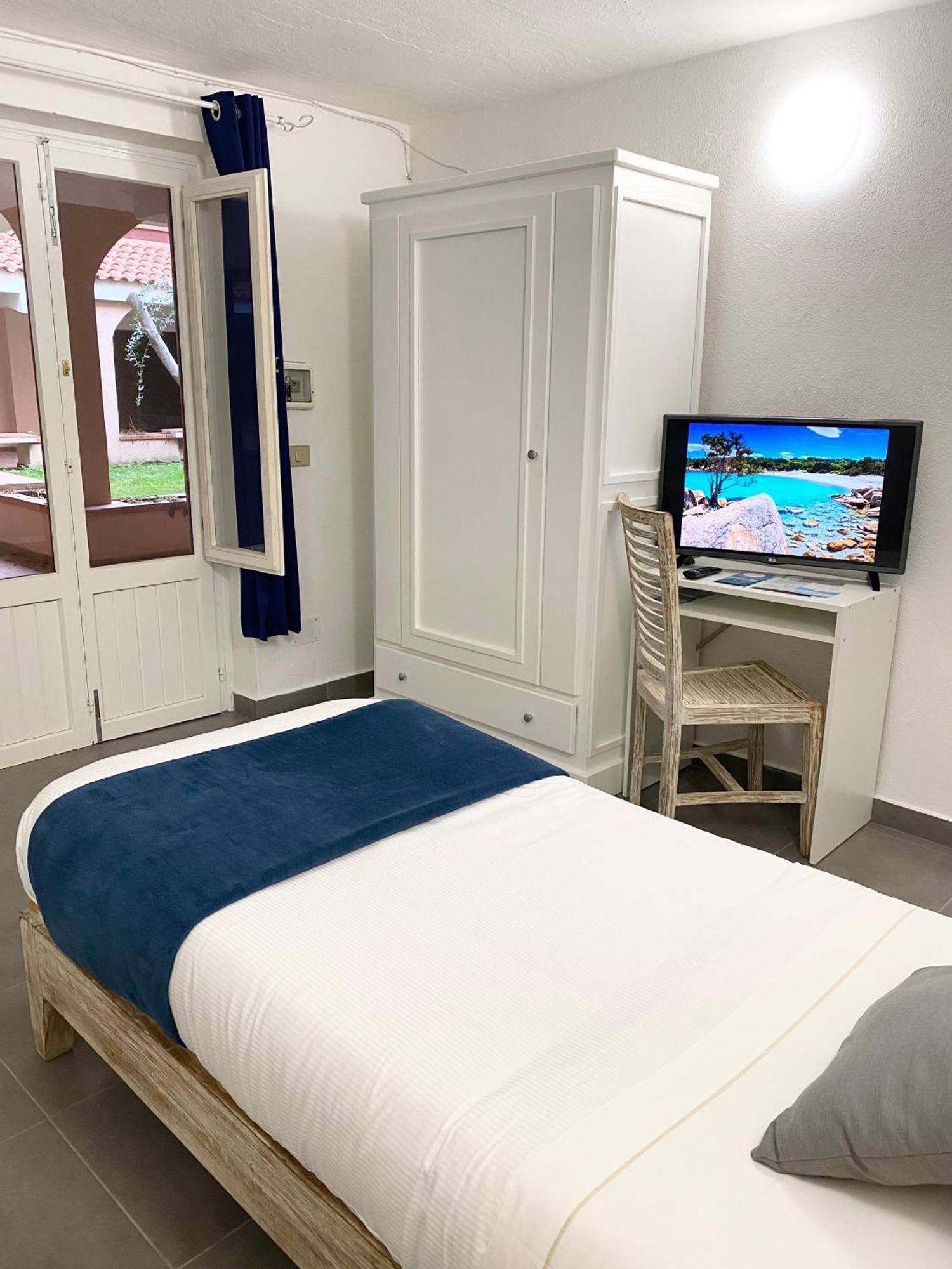 Cala Reale Rooms Marinella Marinella  Buitenkant foto